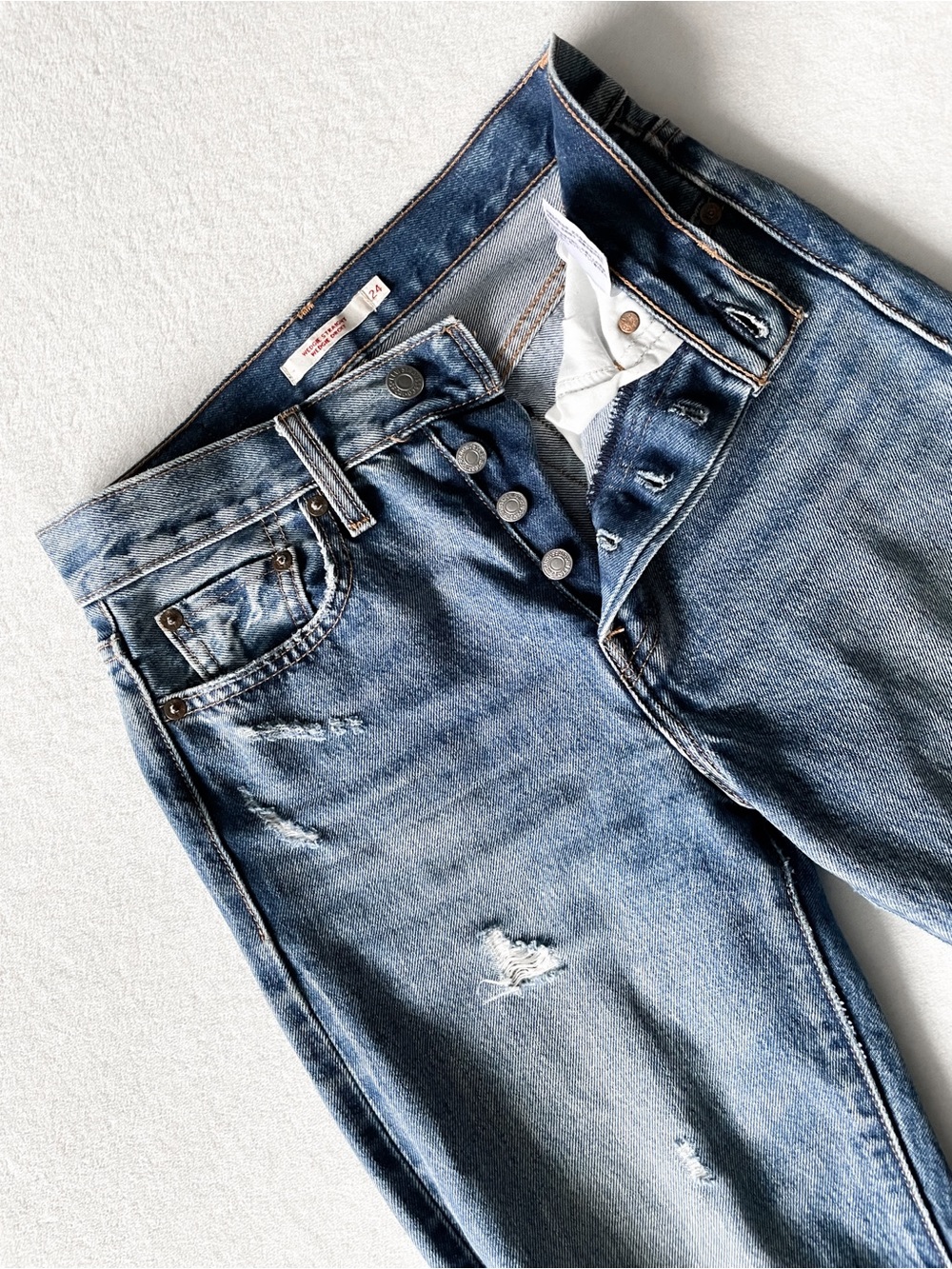 Levi's Wedgie Straight Denim Jeans(Distressed)